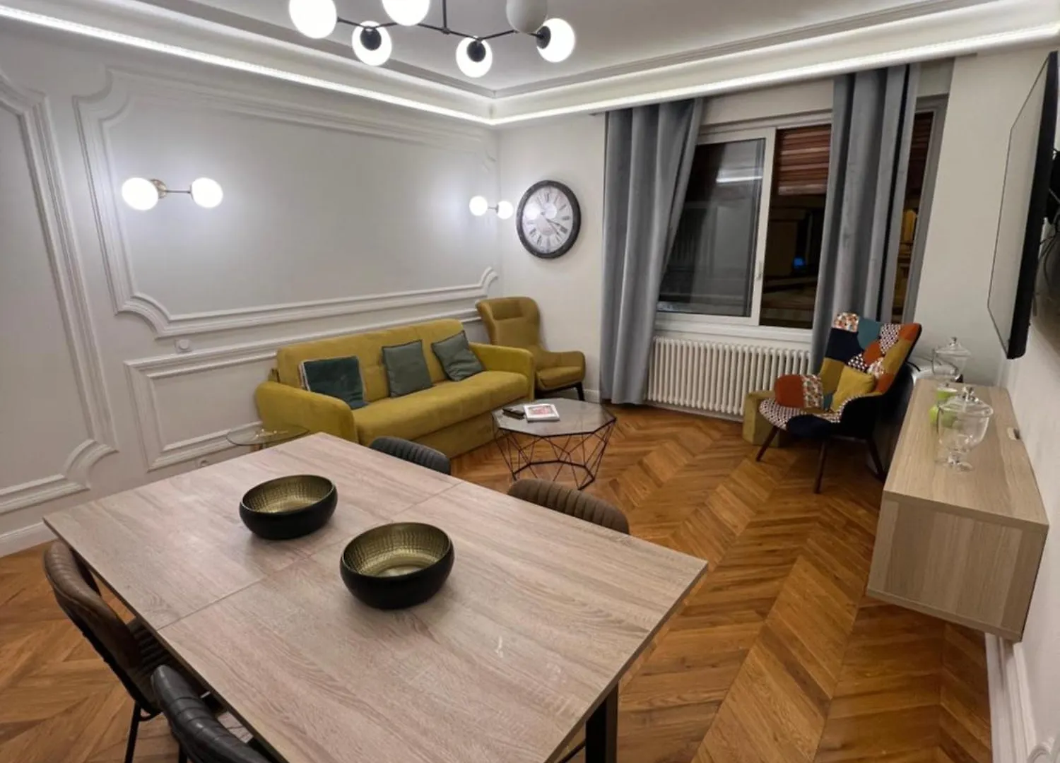 Private Apartments - Champs-Elysees Paris
