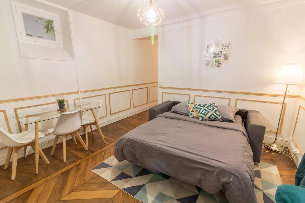 Private Apartments - Champs-Elysees Paris 0*,